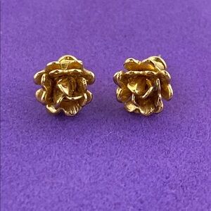 💛 Vintage Gold Plated Rose Stud Earrings